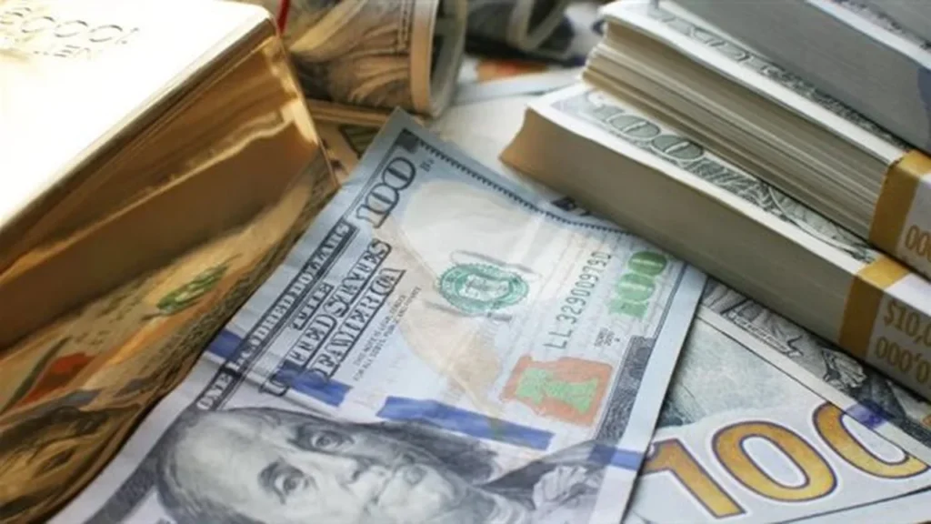 تغيرات جديدة.. أسعار الذهب والدولار في مصر خلال تعاملات يوم الإثنين 19 يناير